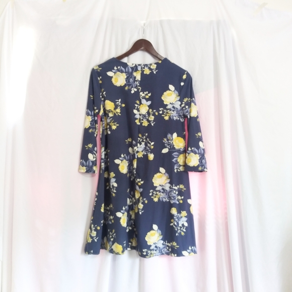 Blue floral dress - Picture 4 of 4